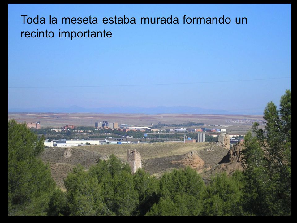 Toda la meseta estaba murada formando un recinto importante