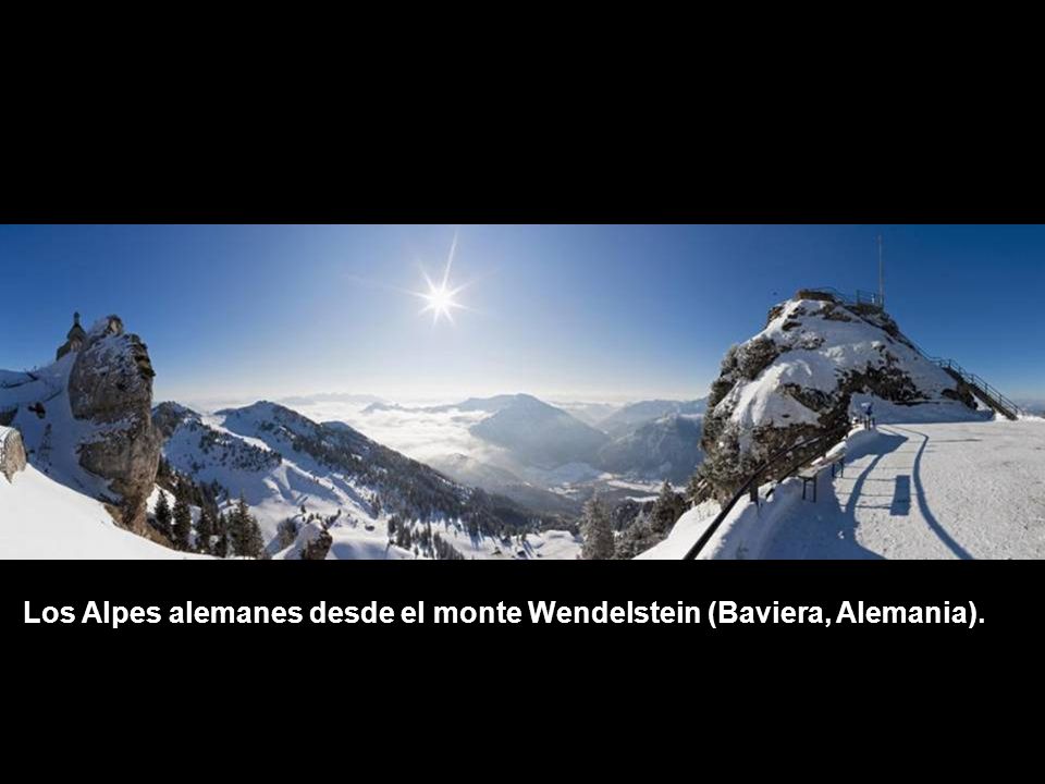 Los Alpes alemanes desde el monte Wendelstein (Baviera, Alemania).
