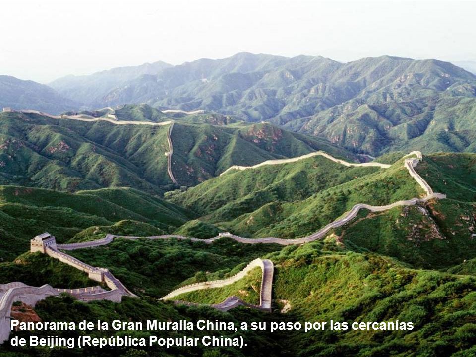 Panorama de la Gran Muralla China, a su paso por las cercanías