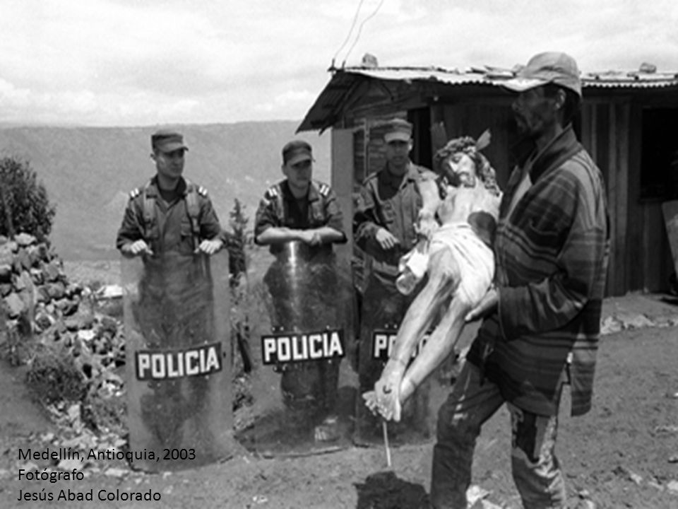 Medellín, Antioquia, 2003 Fotógrafo Jesús Abad Colorado