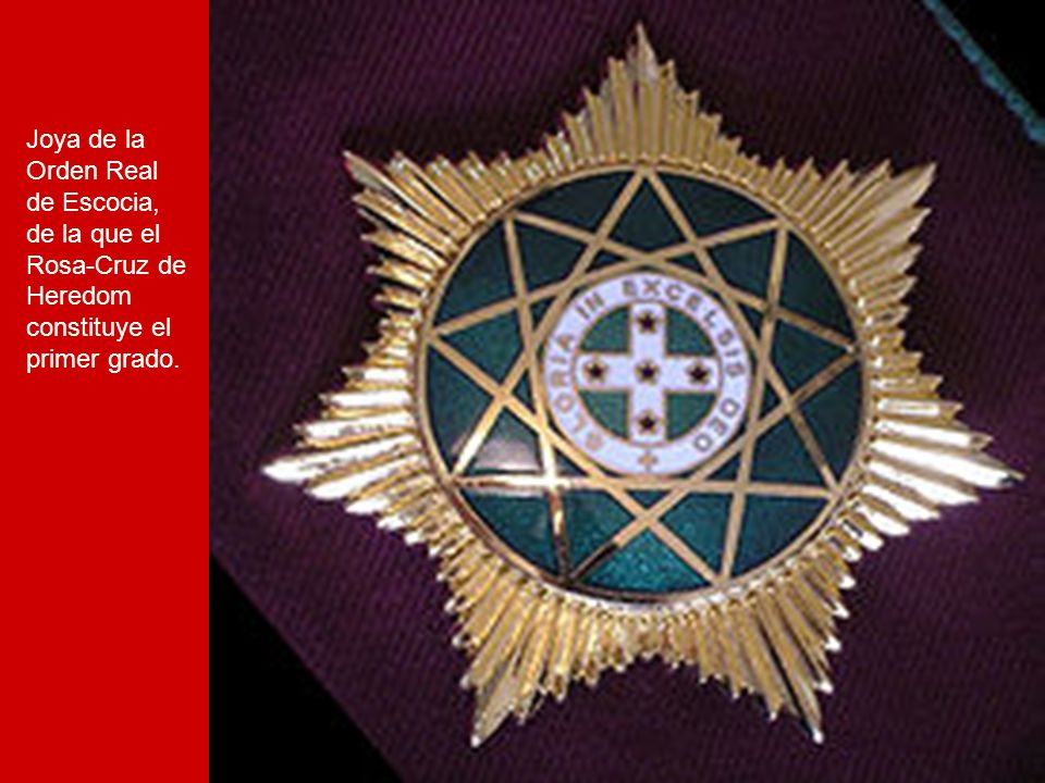Joya de la Orden Real de Escocia, de la que el Rosa-Cruz de Heredom constituye el primer grado.