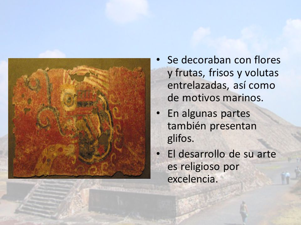 Se decoraban con flores y frutas, frisos y volutas entrelazadas, así como de motivos marinos.