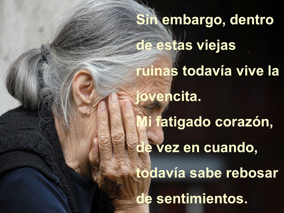Sin embargo, dentro de estas viejas ruinas todavía vive la jovencita.