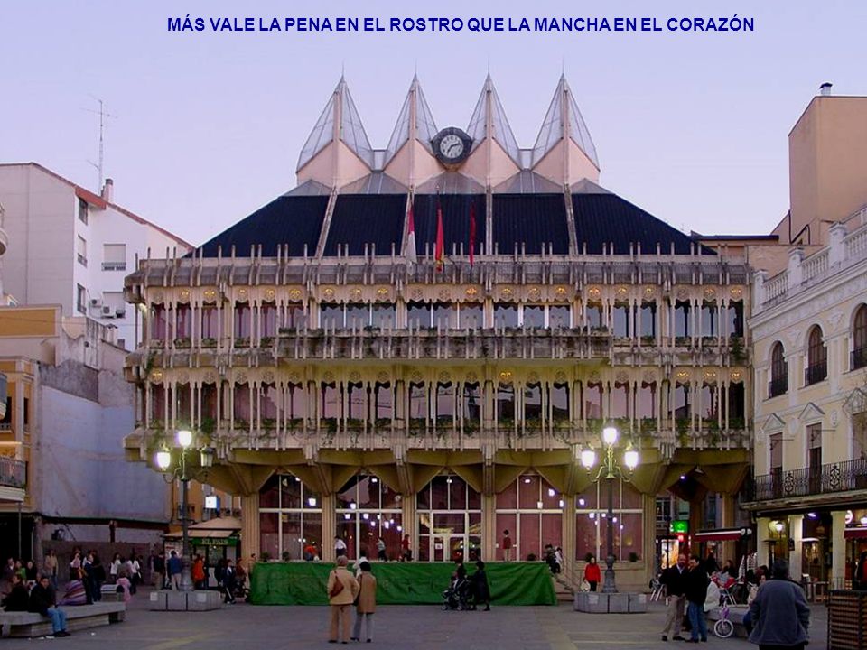 MÁS VALE LA PENA EN EL ROSTRO QUE LA MANCHA EN EL CORAZÓN