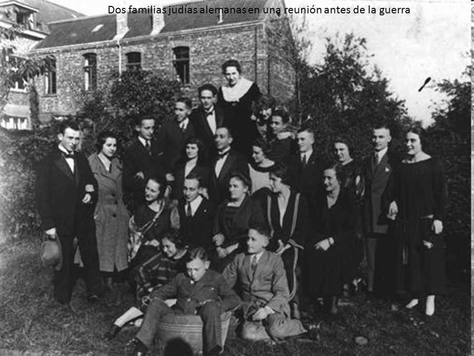 Dos familias judías alemanas en una reunión antes de la guerra