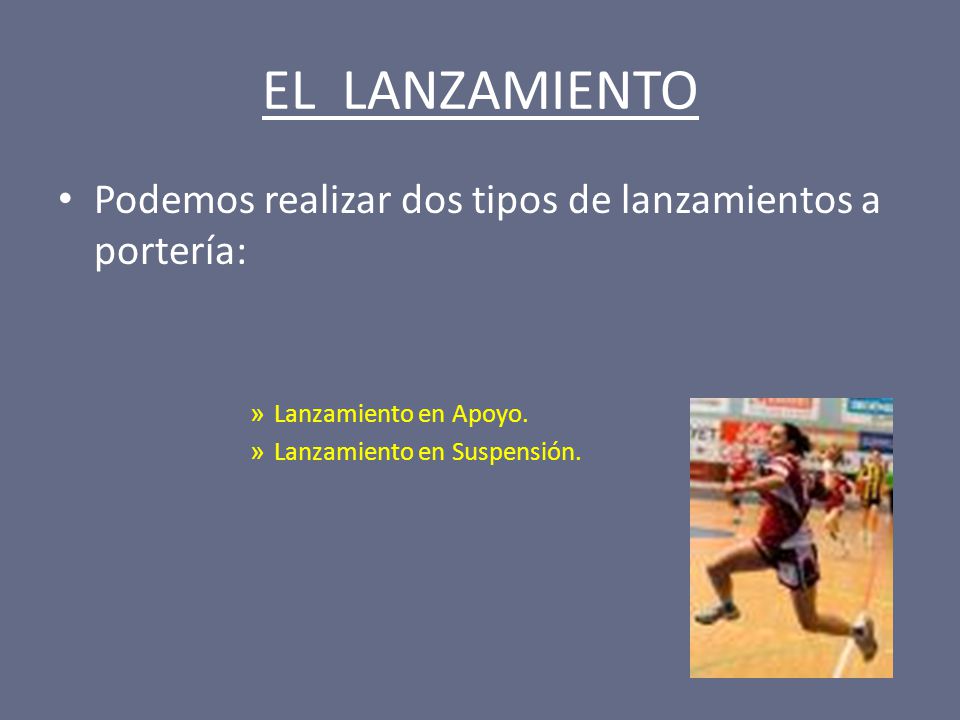 EL LANZAMIENTO Podemos realizar dos tipos de lanzamientos a portería: