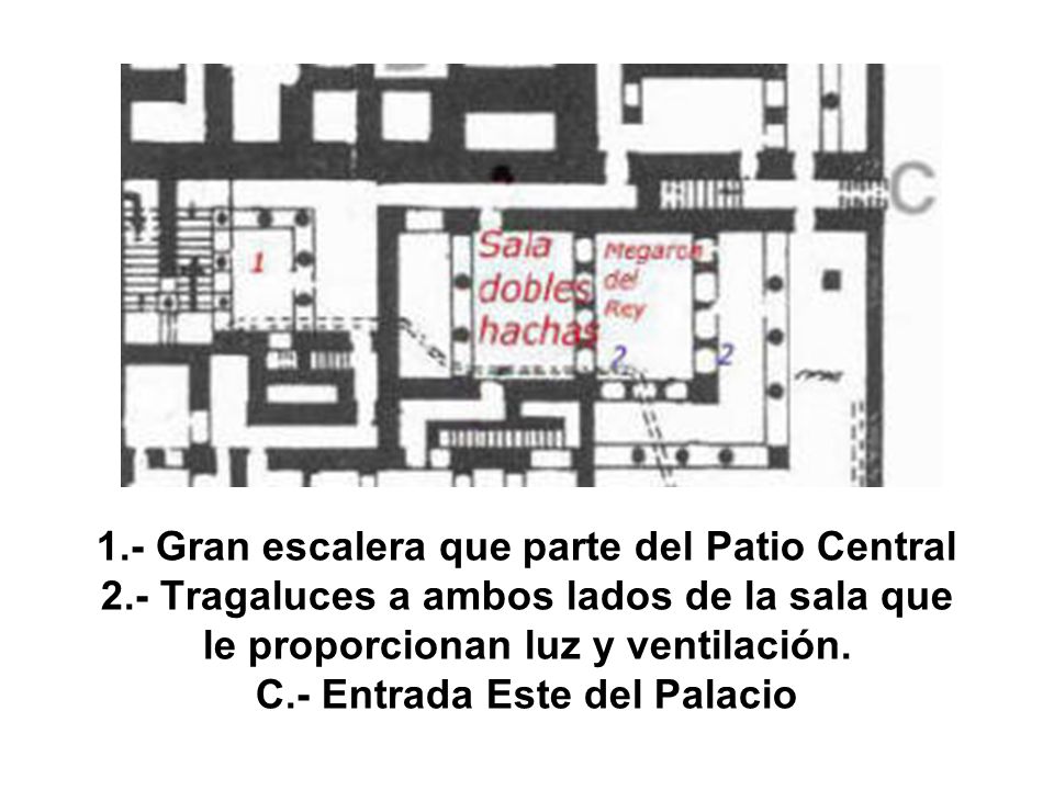 1. - Gran escalera que parte del Patio Central 2