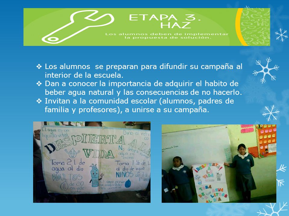 Los alumnos se preparan para difundir su campaña al interior de la escuela.