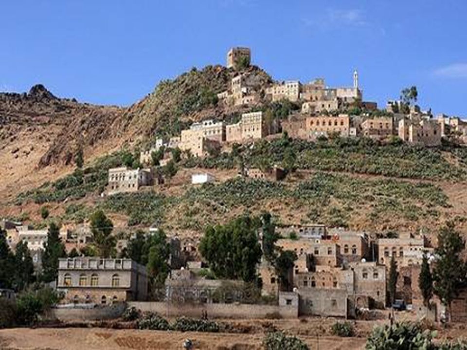 DJibla Fundada en Se halla en una colina entre dos ríos perennes. En ella se encuentran los minaretes más bellos del país.
