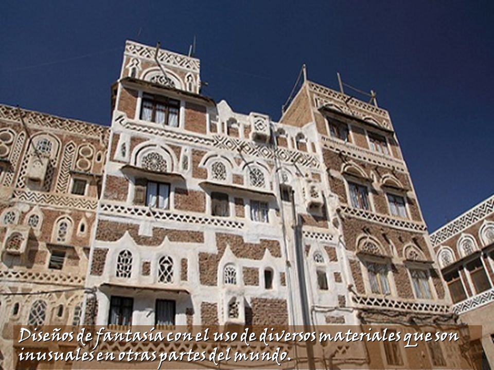 Diseños de fantasía con el uso de diversos materiales que son inusuales en otras partes del mundo.