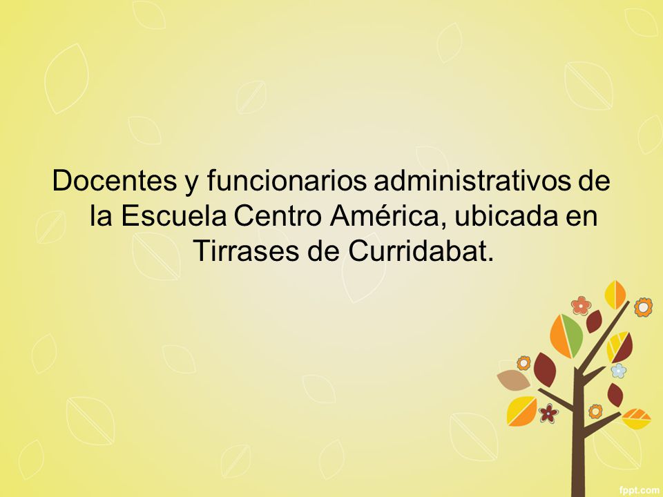 Docentes y funcionarios administrativos de la Escuela Centro América, ubicada en Tirrases de Curridabat.