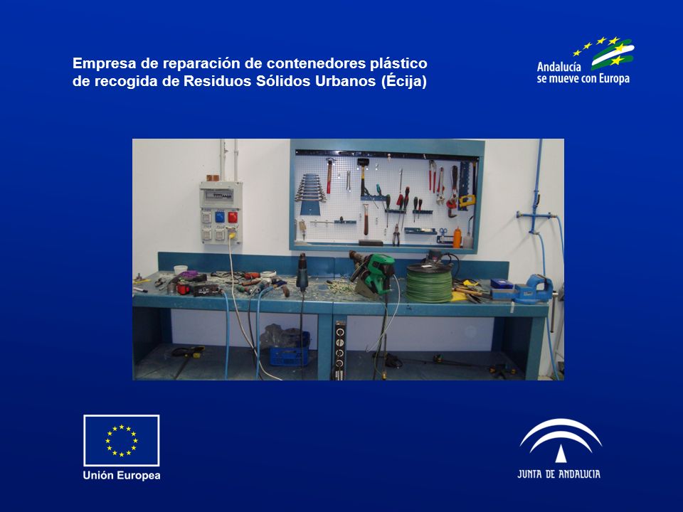 Empresa de reparación de contenedores plástico de recogida de Residuos Sólidos Urbanos (Écija)