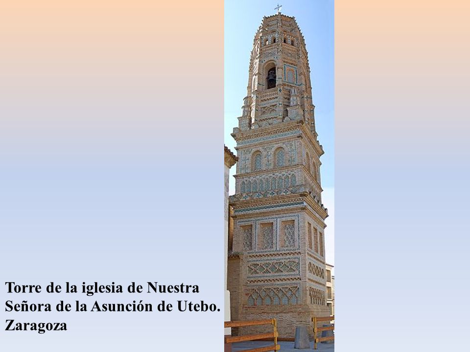 Torre de la iglesia de Nuestra Señora de la Asunción de Utebo. Zaragoza