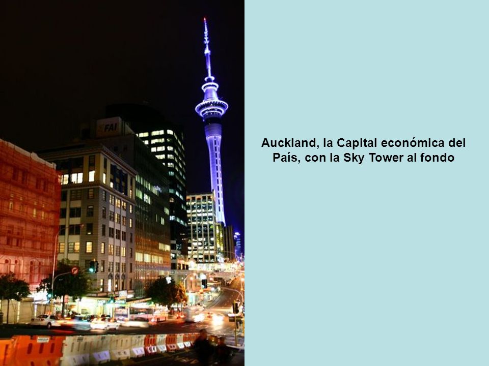 Auckland, la Capital económica del País, con la Sky Tower al fondo