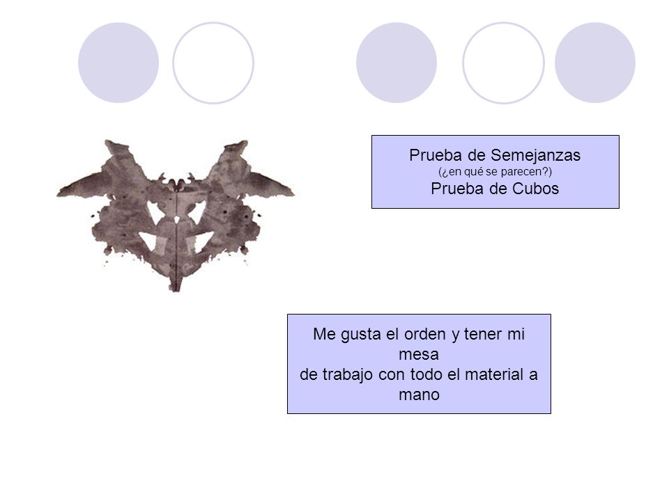 Me gusta el orden y tener mi mesa de trabajo con todo el material a