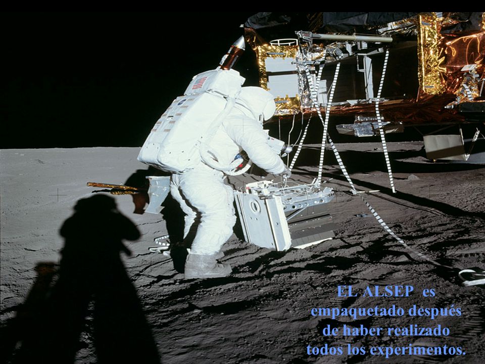 EL ALSEP es empaquetado después de haber realizado todos los experimentos.